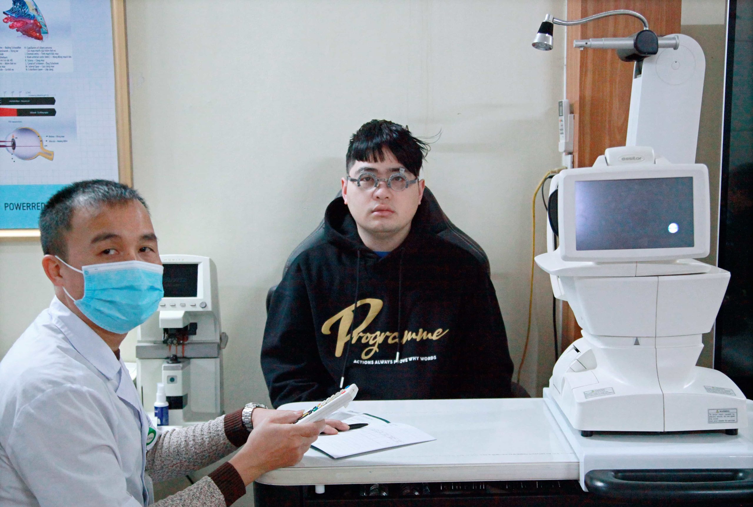 Đo mắt miễn phí tại phòng khám mắt Việt Nhật